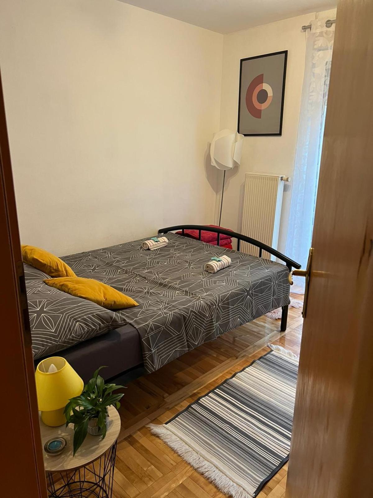 Apartman West - Private Parking Place Загреб Экстерьер фото